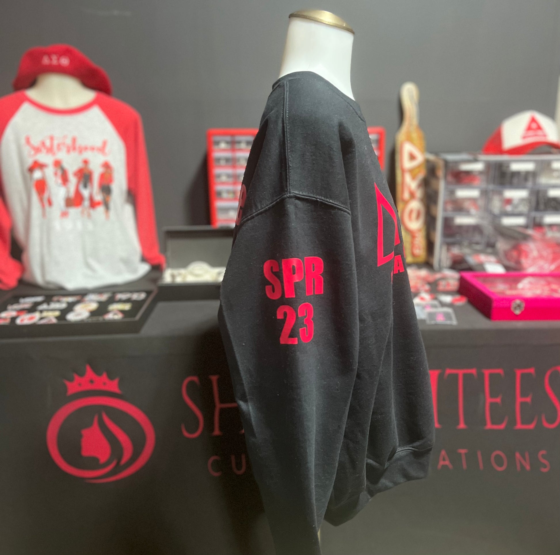 Customized Line Sweatshirt Delta Sigma Theta Sorority, Inc. - shopsmitees