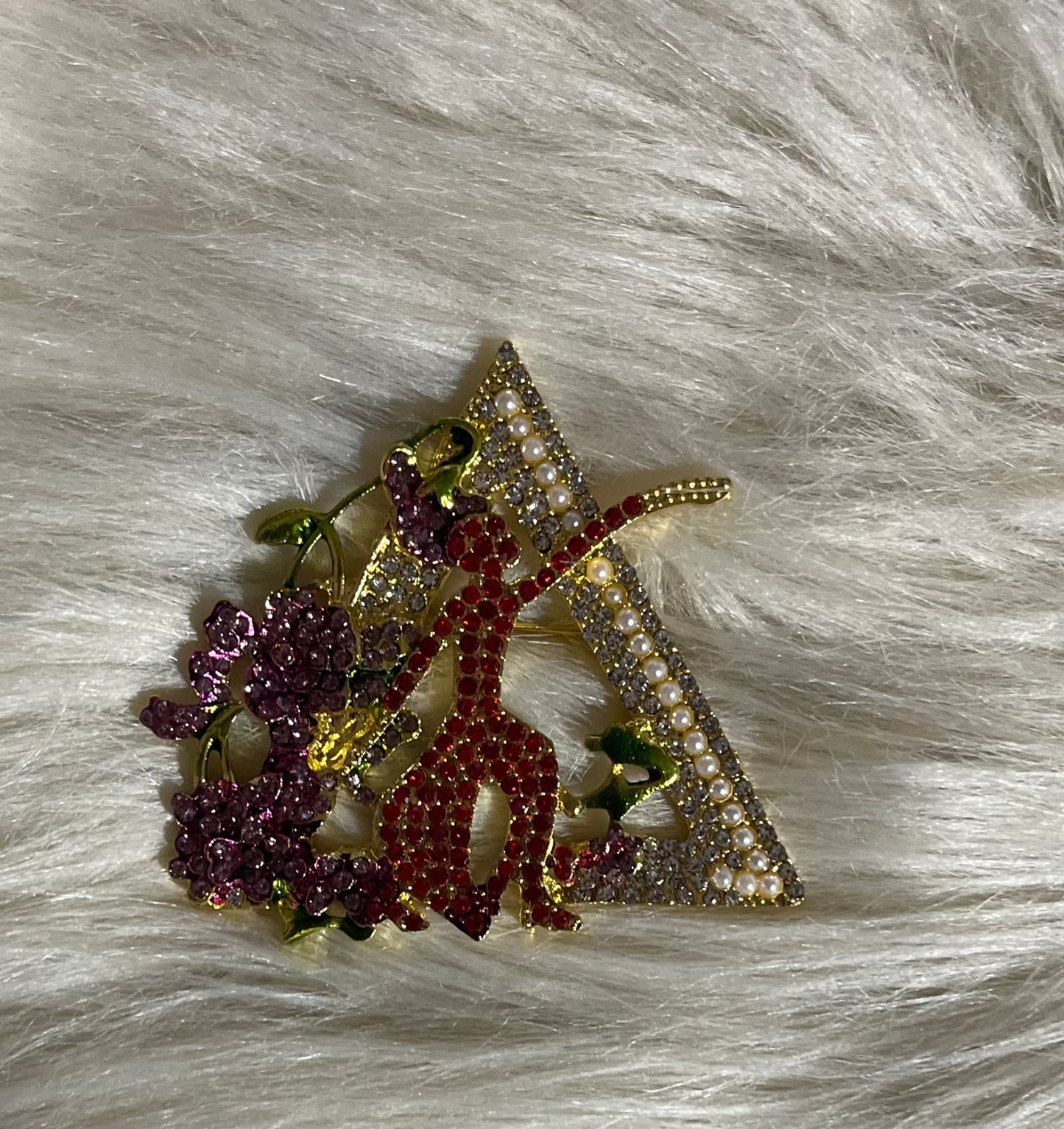 Fortitude w violets & Pearls lapel pin