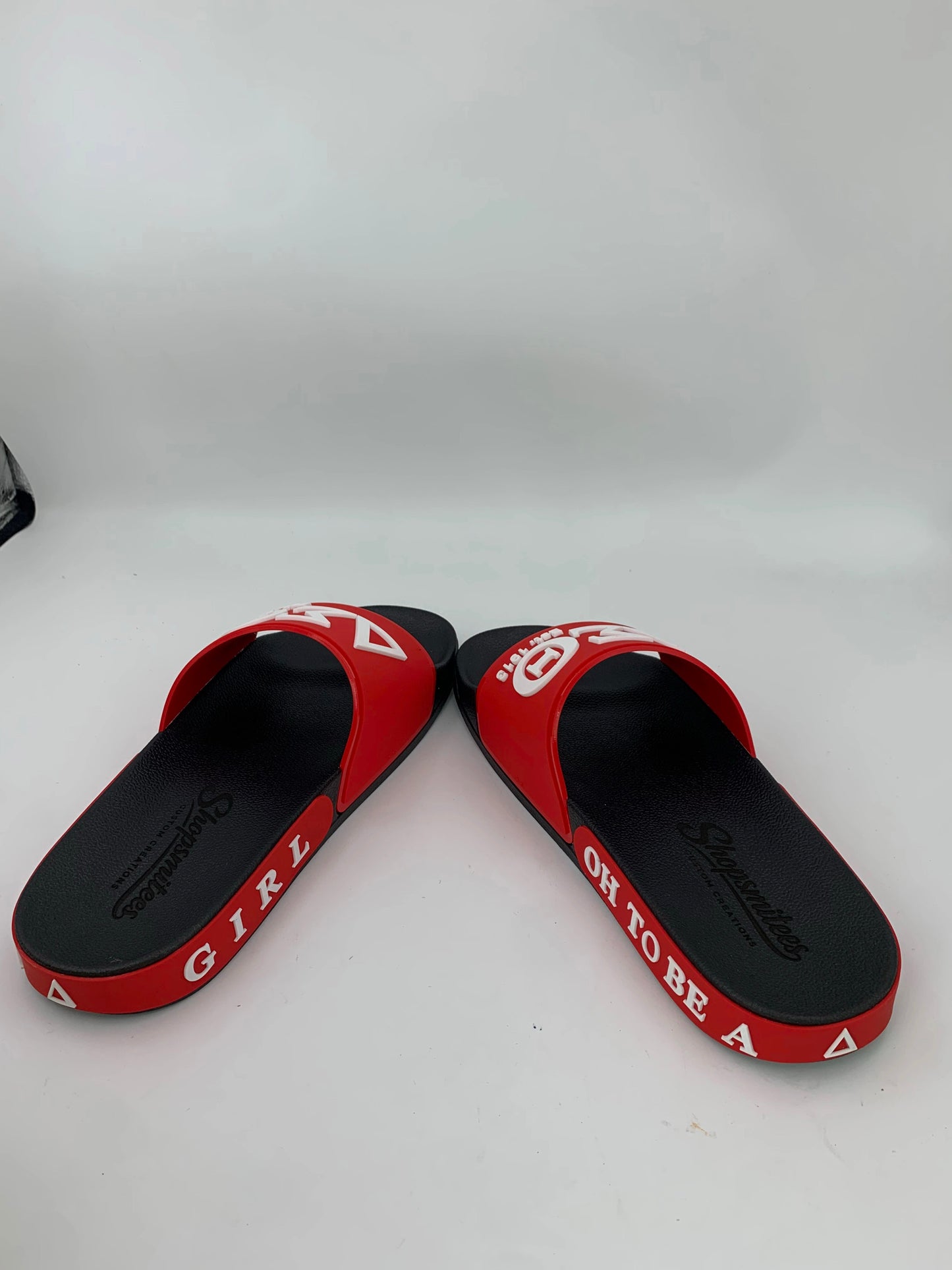 Oh to be a delta girl Slides