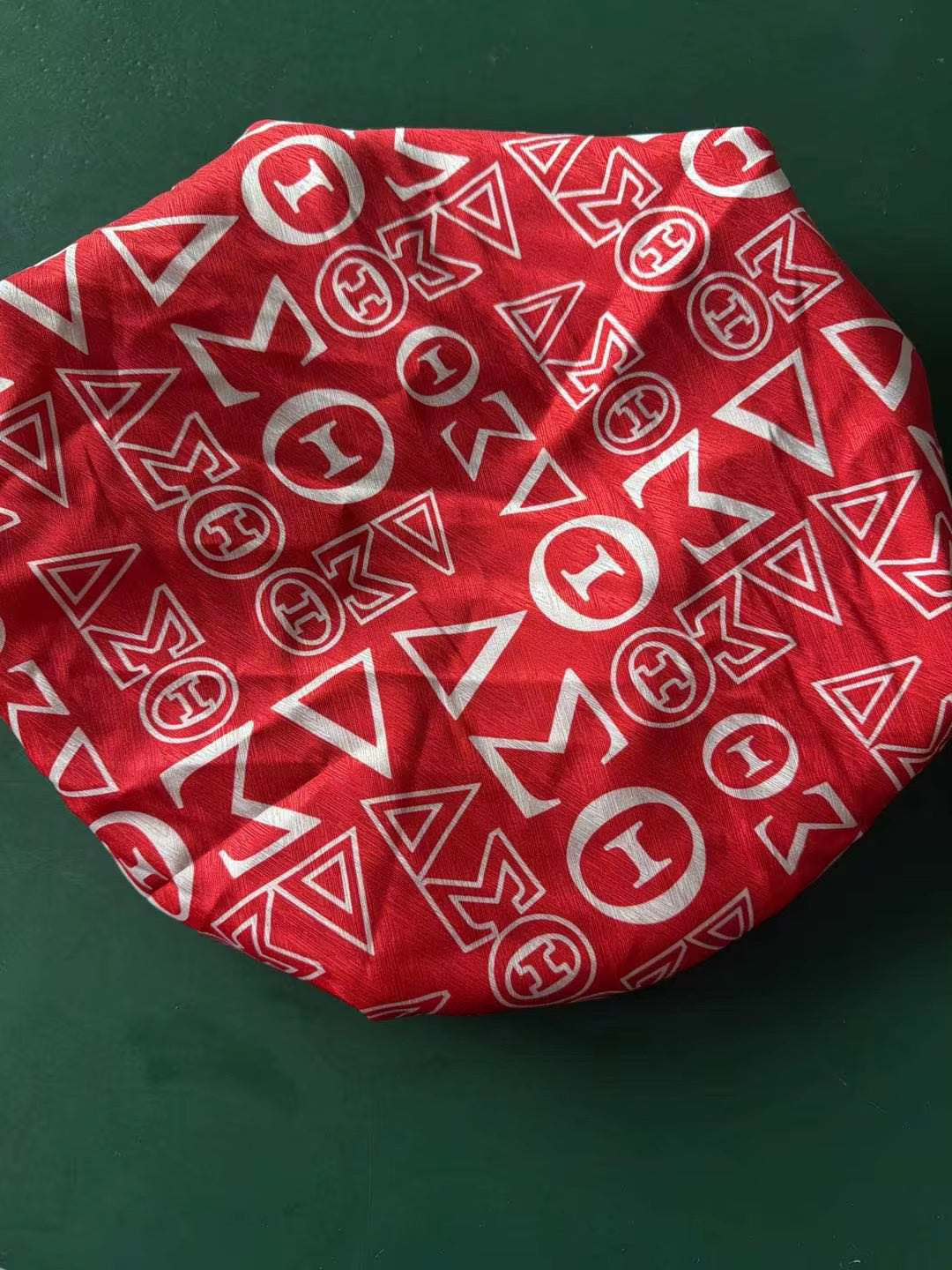 Satin DST reversible bonnet