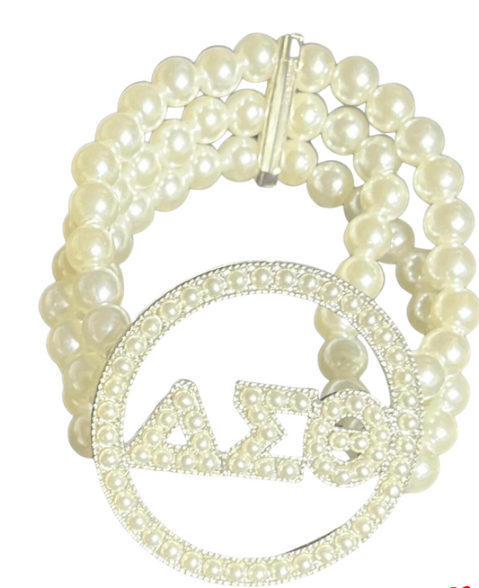 Triple strand Pearl Bracelet Greek Letters Delta Sigma Theta. Perfect for any occasion 